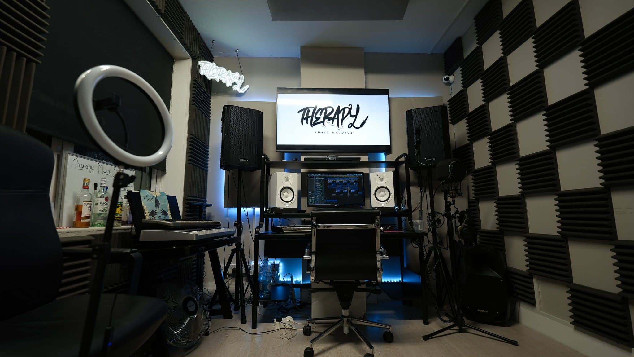 Therapy Music Studios — Evening sessions in Woolwich with a multi-genre engineer