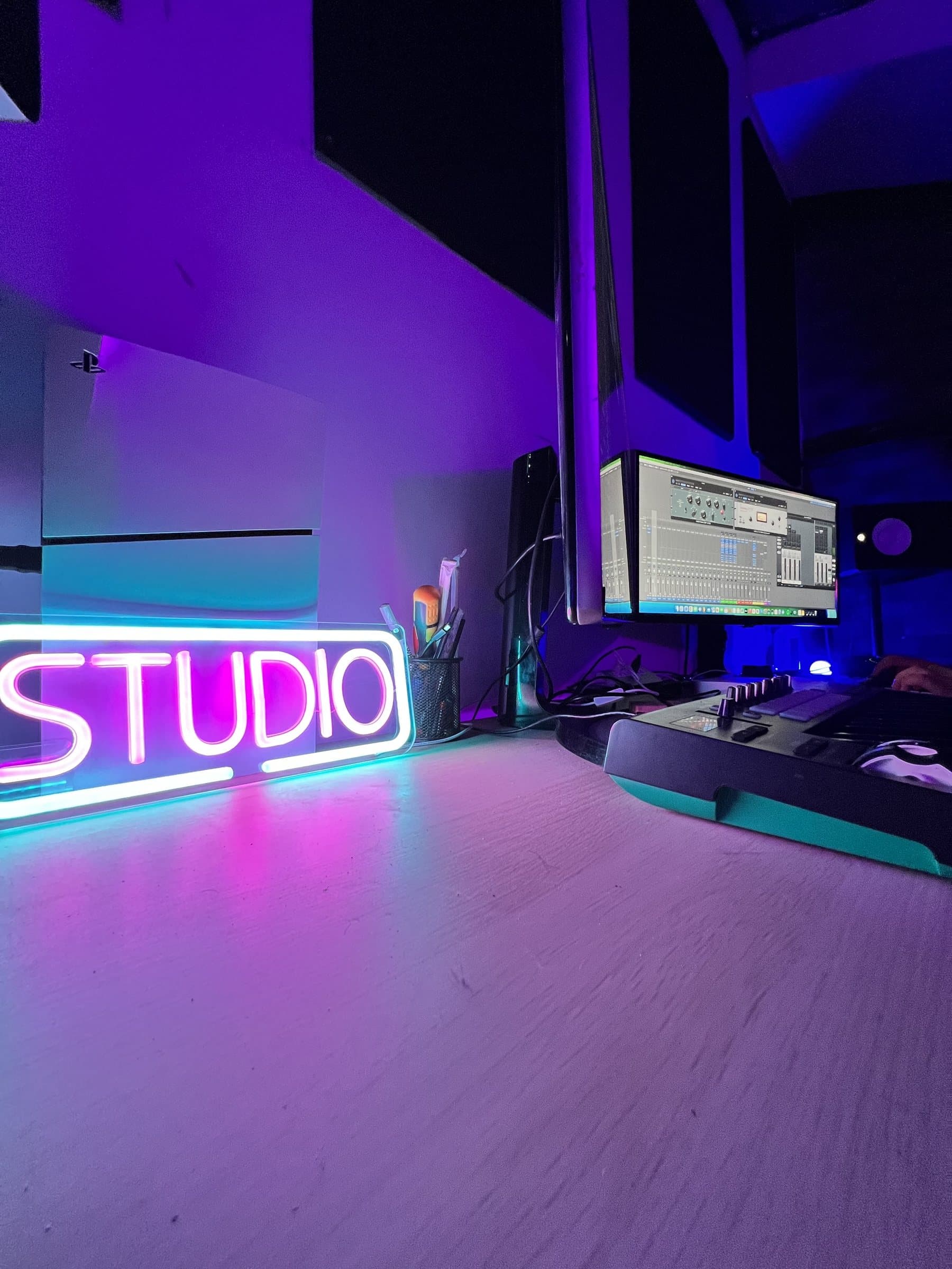 WhoMadeThis Recording Studio — Acton recording studio open 24 hours, with a garden and room for listening parties